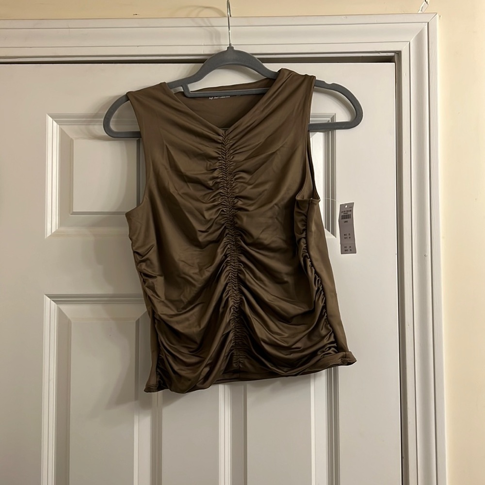 Sleek Seamless Fabric Ruched High-Neck Top - Brown L